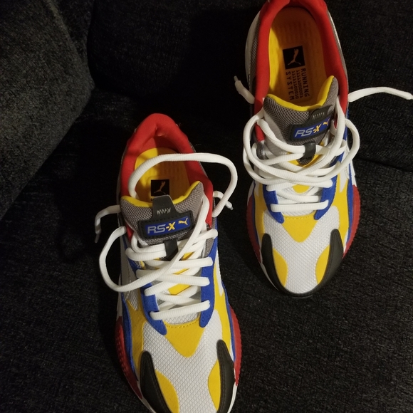 Puma Shoes - Picture 2 of 4